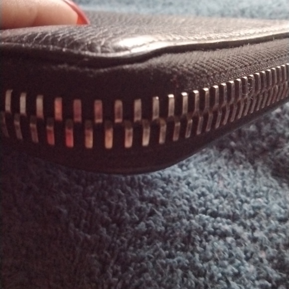 💕Christian Louboutin long Panettone wallet💕 - Picture 6 of 11